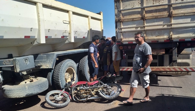 Motociclista Morre Ao Tentar Fazer Ultrapassagem Perigosa No Munic Pio